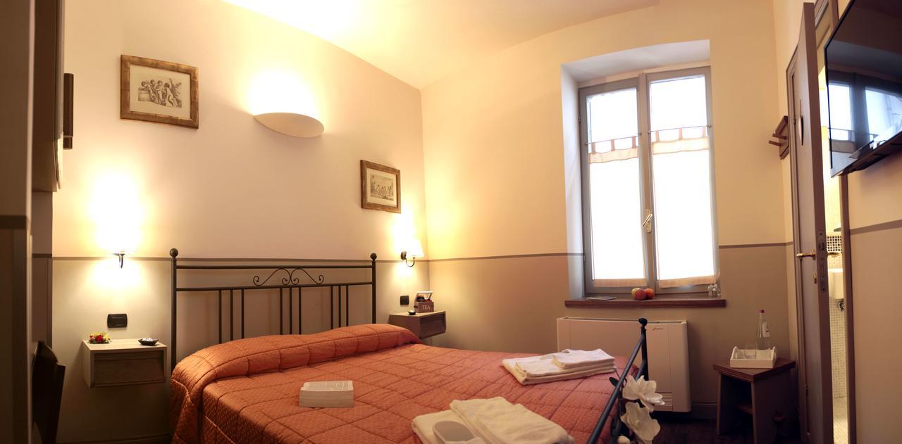 Albergo Benito Норча Экстерьер фото